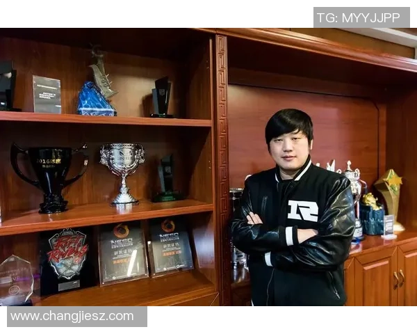 高校联赛特别报道：RNG在挑战中崛起的辉煌历程与未来展望